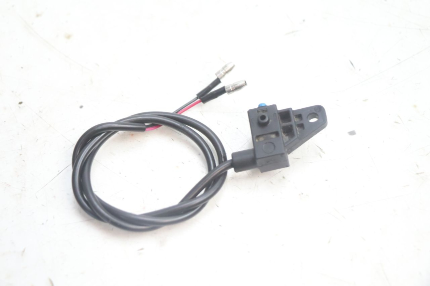 photo de LUZ FRENO INTERRUPTOR DERECHA JM MOTORS OLDIES 4T 50 (2020 - 2026) - Zoom estado de uso
