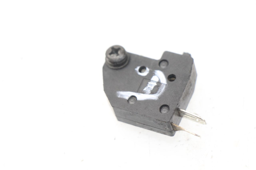 photo de CONTACTOR DE LUZ DE FRENO DERECHO SYM ORBIT 2 4T 50 (2008 - 2017) - Vista principal