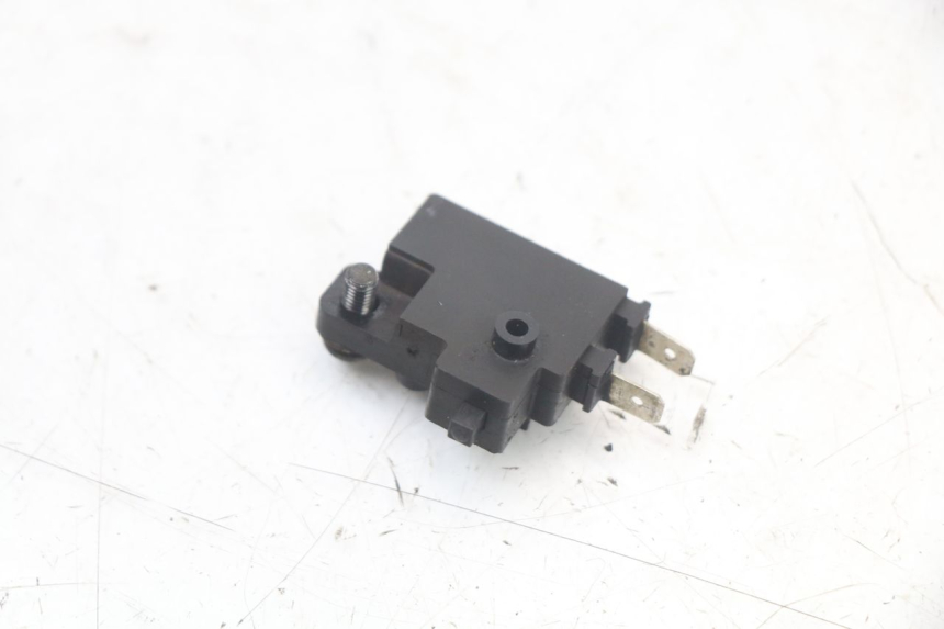 photo de LUZ FRENO INTERRUPTOR DERECHA HONDA PCX (JF28) 125 (2009 - 2011) - Otra perspectiva