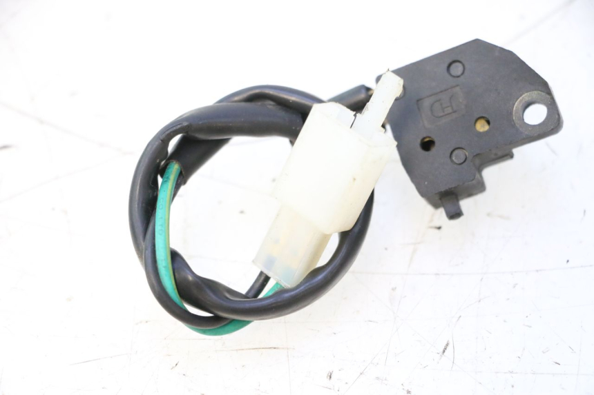 photo de LUZ FRENO INTERRUPTOR DERECHA RAZZO QTR 50 (2011 - 2018) - Vista principal