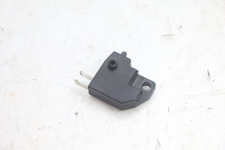 photo de LUZ FRENO INTERRUPTOR DERECHA JM MOTORS R-MAX TECH 50 (2024 - 2026) - Vista principal