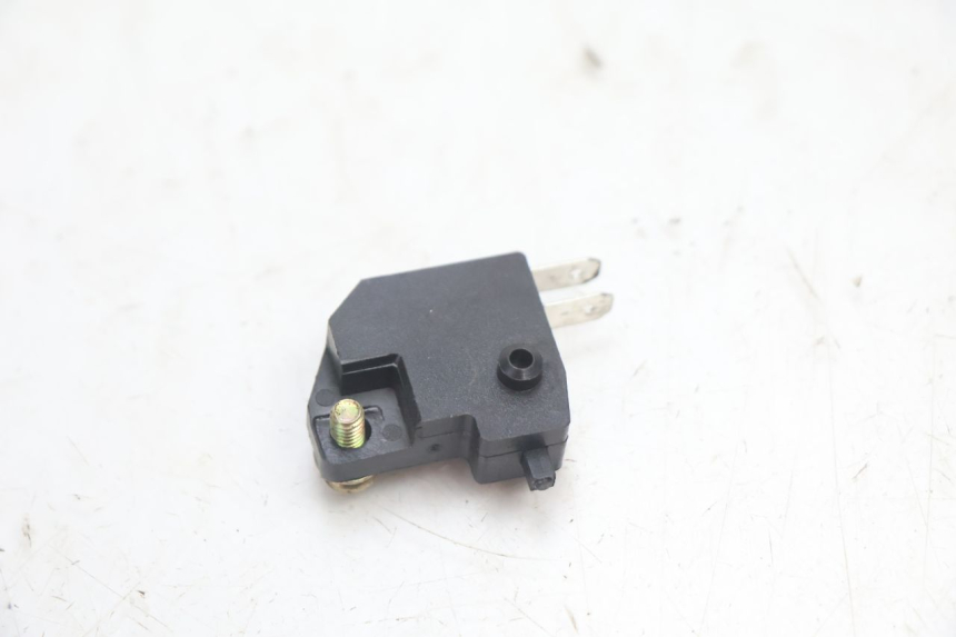 photo de LUZ FRENO INTERRUPTOR DERECHA TNT MOTOR ROMA 10' 2T 50 (2011 - 2018) - Otra perspectiva