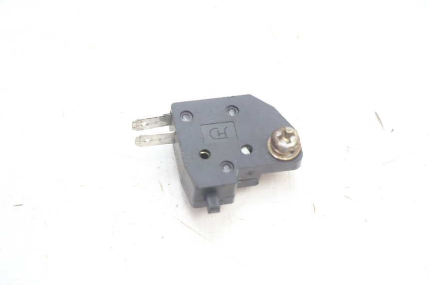 photo de LUZ FRENO INTERRUPTOR DERECHA TNT MOTOR ROMA 12' 2T 50 (2007 - 2018) - Detalle de la pieza