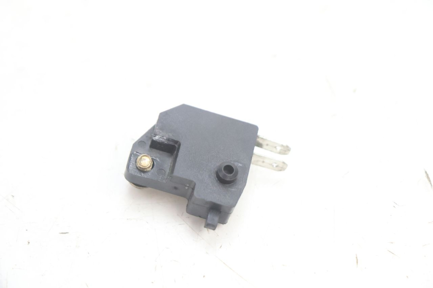 photo de LUZ FRENO INTERRUPTOR DERECHA TNT MOTOR ROMA 12' 2T 50 (2007 - 2018) - Otra perspectiva