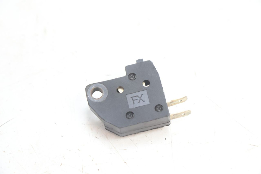 photo de LUZ FRENO INTERRUPTOR DERECHA TNT MOTOR ROMA 12' 2T 50 (2007 - 2018) - Vista principal