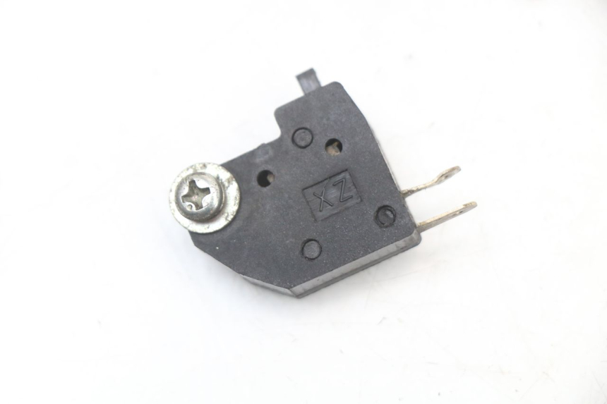 photo de CONTACTOR DE LUZ DE FRENO DERECHO DAELIM S3 125 (2010 - 2017) - Vista principal