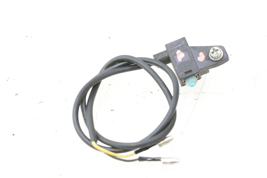 photo de LUZ FRENO INTERRUPTOR DERECHA BAIKU SAKURA 1 (2021 - 2025) - Zoom estado de uso
