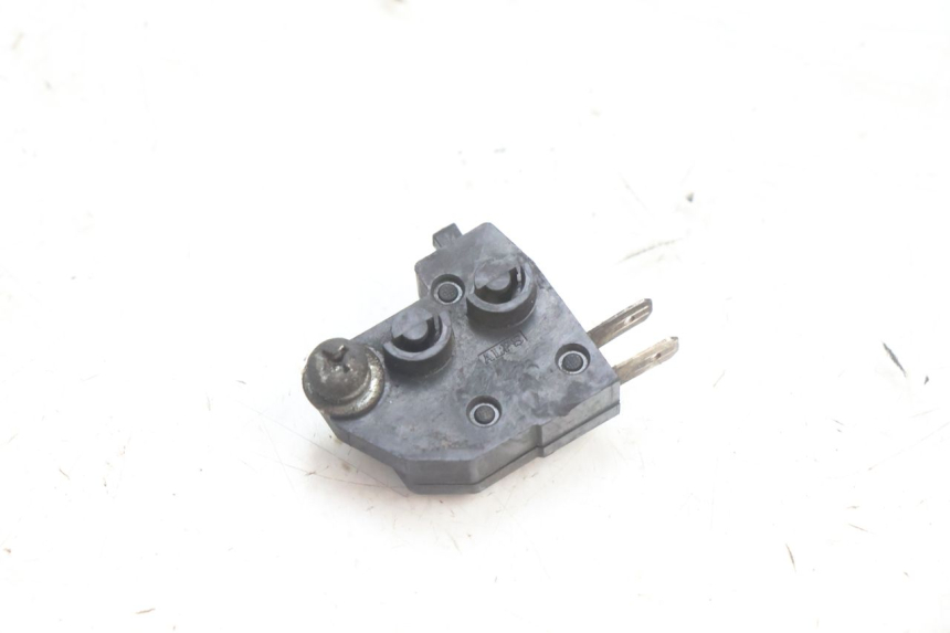 photo de CONTACTOR DE LUZ DE FRENO DERECHO PEUGEOT SATELIS 125 (2006 - 2009) - Vista principal