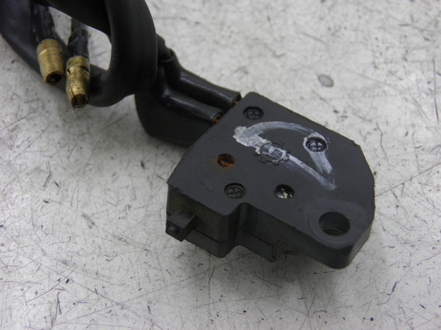 photo de LUZ FRENO INTERRUPTOR DERECHA SHENKE WACOX 50 (2010 - 2016) - Detalle de la pieza