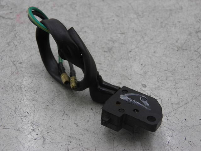 photo de LUZ FRENO INTERRUPTOR DERECHA SHENKE WACOX 50 (2010 - 2016) - Zoom estado de uso