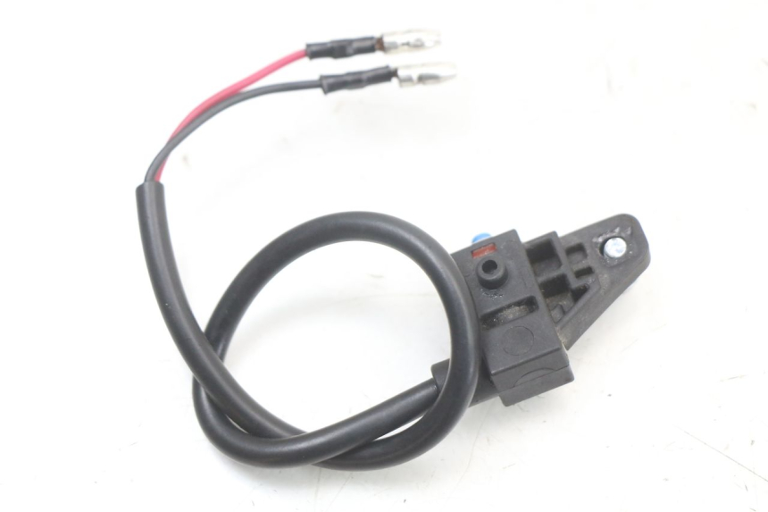 photo de LUZ FRENO INTERRUPTOR DERECHA VASTRO STREET X 4T 50 (2016 - 2021) - Zoom estado de uso