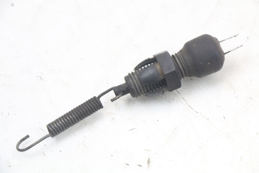 photo de LUZ FRENO INTERRUPTOR DERECHA SUZUKI GS F 500 (2004 - 2007) - Detalle de la pieza