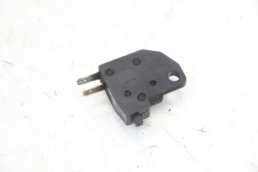 photo de LUZ FRENO INTERRUPTOR DERECHA SUZUKI SV S 650 (1999 - 2002) - Otra perspectiva