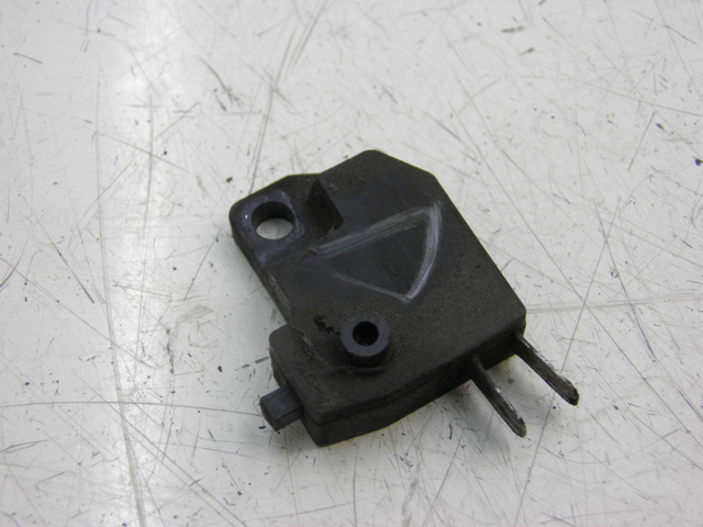 photo de LUZ FRENO INTERRUPTOR DERECHA SUZUKI TU X TUX VOLTY 125 (1999 - 2001) - Zoom estado de uso