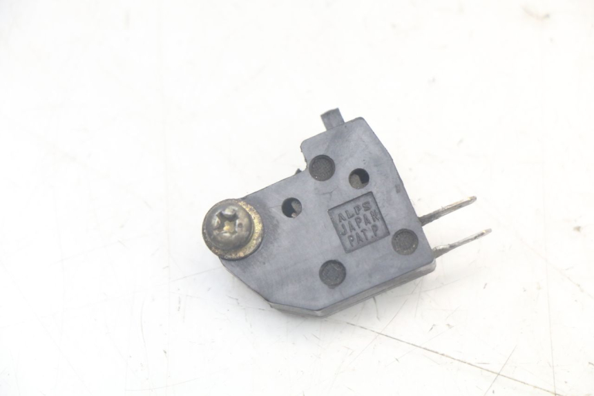photo de CONTACTOR DE LUZ DE FRENO DERECHO SUZUKI SV N 650 (1999 - 2002) - Vista principal