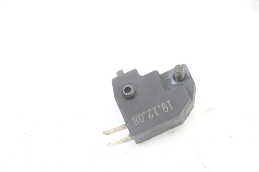 photo de CONTACTOR DE LUZ DE FRENO DERECHO SYM FIDDLE 3 III 125 (2014 - 2020) - Zoom estado de uso