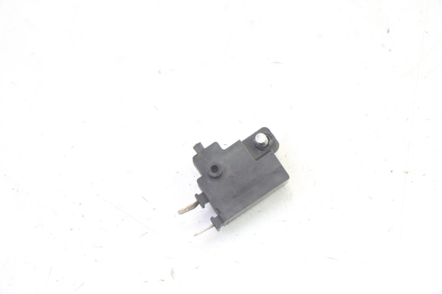 photo de CONTACTOR DE LUZ DE FRENO DERECHO YAMAHA TDM ABS 900 (2002 - 2014) - Zoom estado de uso