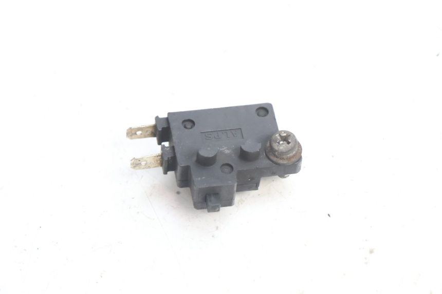 photo de LUZ FRENO INTERRUPTOR DERECHA YAMAHA TDM ABS 900 (2002 - 2014) - Detalle de la pieza