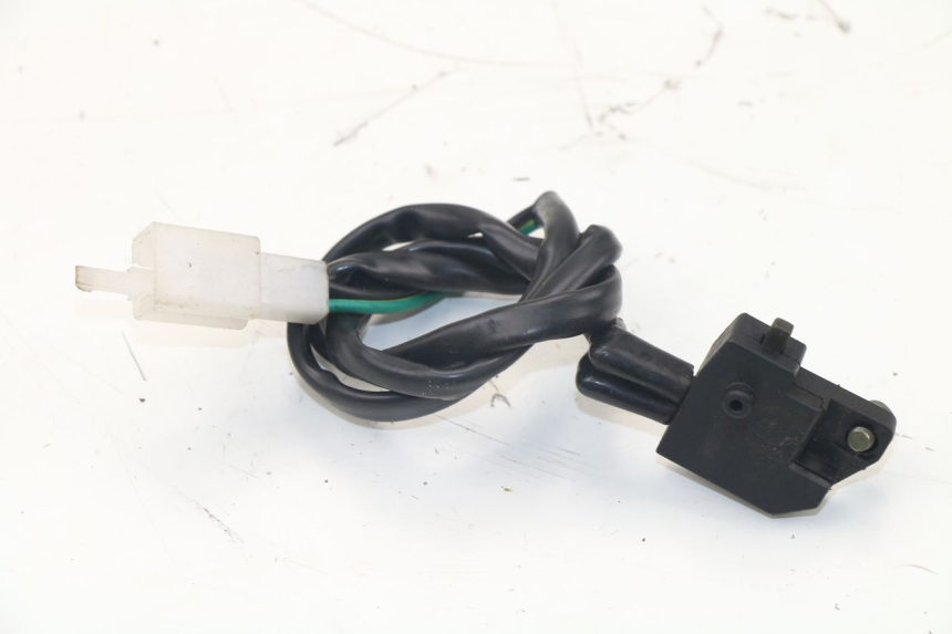 photo de LUZ FRENO INTERRUPTOR DERECHA UNIVERSAL BIKE RETRO 50QT-4 50 (2010 - 2018) - Zoom estado de uso