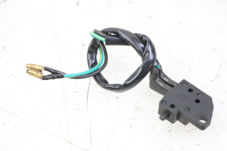 photo de LUZ FRENO INTERRUPTOR DERECHA UNIVERSAL BIKE ZN50QT-11B 50 (2018 - 2021) - Vista principal