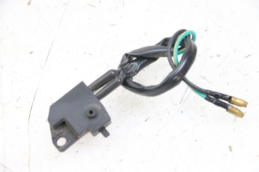 photo de LUZ FRENO INTERRUPTOR DERECHA UNIVERSAL BIKE ZN50QT-11B 50 (2018 - 2021) - Detalle de la pieza