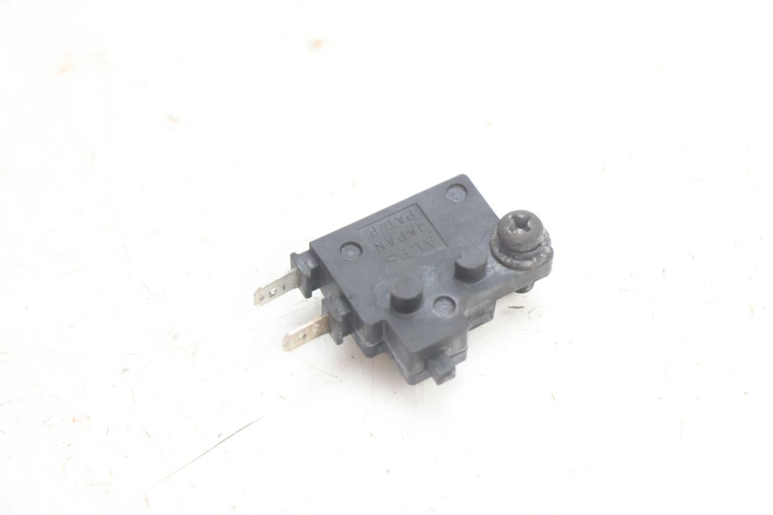 photo de LUZ FRENO INTERRUPTOR DERECHA HONDA VFR FI RC46 800 (1998 - 2001) - Detalle de la pieza