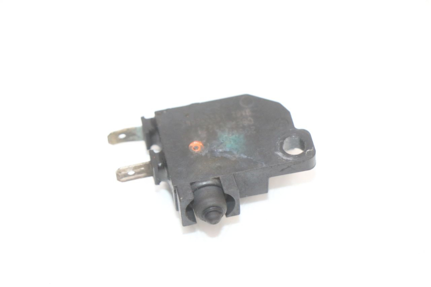 photo de CONTACTOR DE LUZ DE FRENO DERECHO YAMAHA XMAX X-MAX ABS 125 (2017 - 2020) - Zoom estado de uso