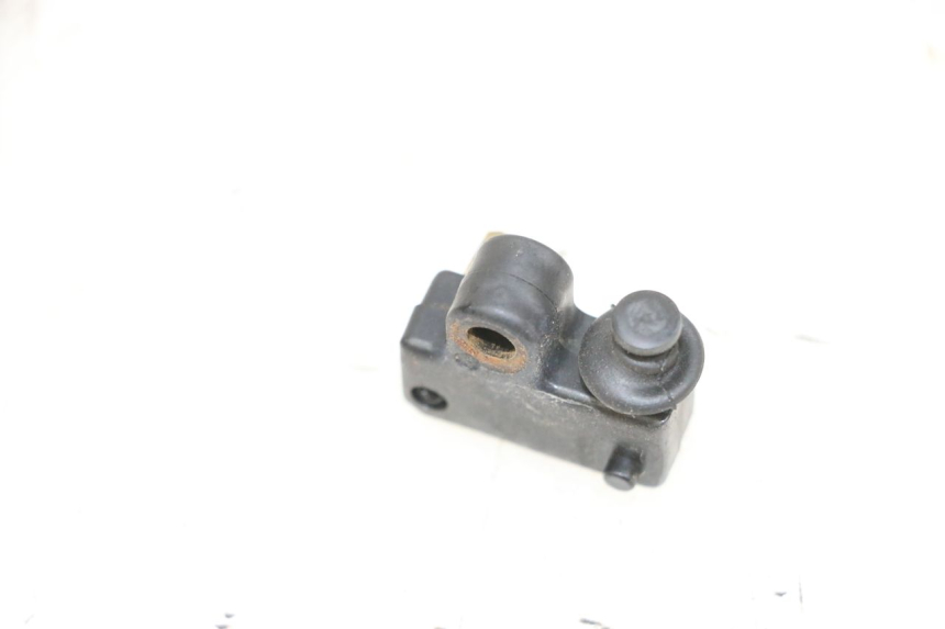 photo de CONTACTOR DE LUZ DE FRENO DERECHO YAMAHA XMAX X-MAX 125 (2006 - 2009) - Detalle de la pieza