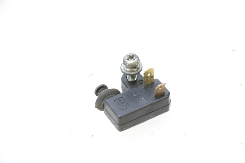 photo de LUZ FRENO INTERRUPTOR DERECHA YAMAHA X-MAX XMAX 125 (2010 - 2013) - Vista principal
