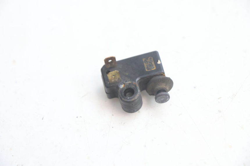 photo de CONTACTOR DE LUZ DE FRENO DERECHO YAMAHA XMAX X-MAX 125 (2006 - 2009) - Detalle de la pieza