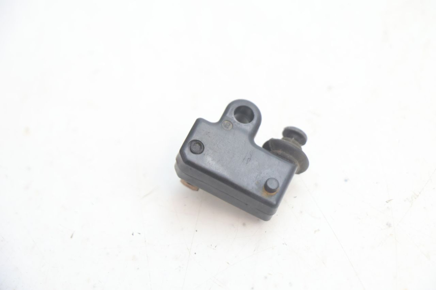 photo de CONTACTOR DE LUZ DE FRENO DERECHO YAMAHA XMAX X-MAX 125 (2006 - 2009) - Zoom estado de uso
