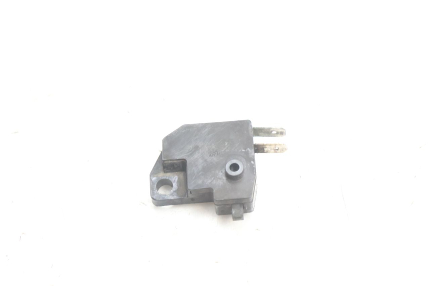 photo de LUZ FRENO INTERRUPTOR DERECHA YAMAHA XJR 1300 (1998 - 2002) - Otra perspectiva
