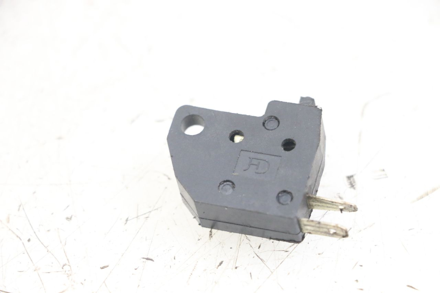 photo de CONTACTOR DE LUZ DE FRENO DERECHO FANTIC XM PERFORMANCE 2T 50 (2021 - 2022) - Vista principal