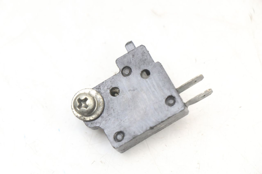 photo de Interruptor de luz de freno derecho HYOSUNG XRX 125 (2000 - 2008) - Vista principal