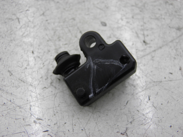 photo de LUZ FRENO INTERRUPTOR DERECHA YAMAHA XP T-MAX 500 (2000 - 2003) - Vista principal