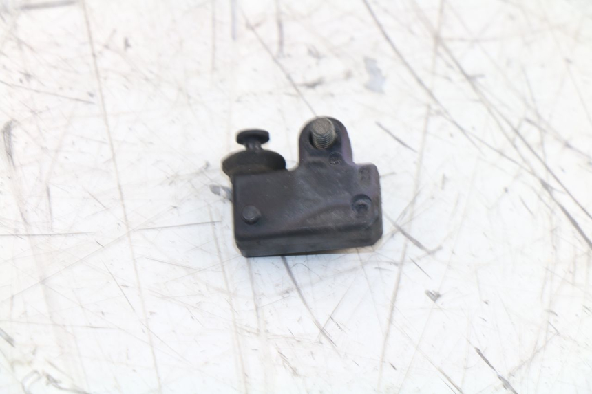 photo de LUZ FRENO INTERRUPTOR DERECHA YAMAHA YP MAJESTY ABS 400 (2007 - 2009) - Vista principal