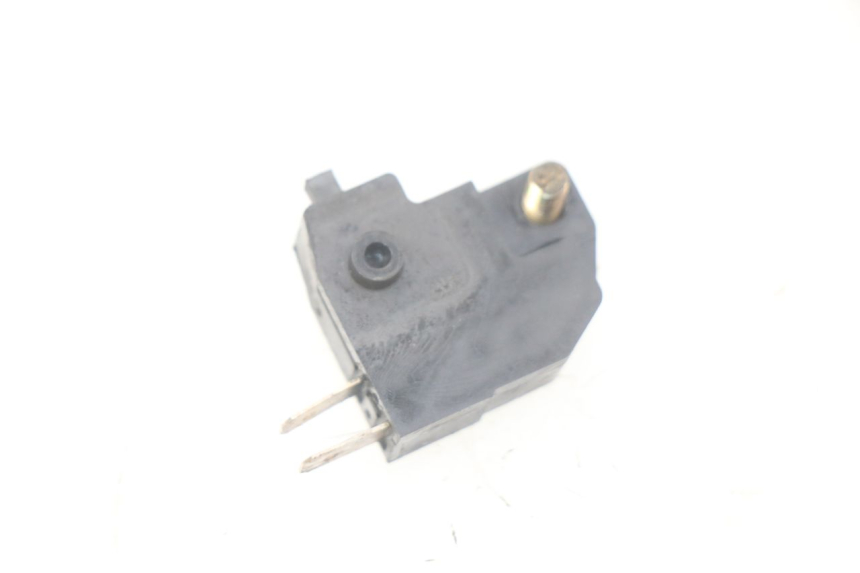 photo de CONTACTOR DE LUZ DE FRENO DERECHO KAWASAKI Z S 750 (2003 - 2006) - Zoom estado de uso