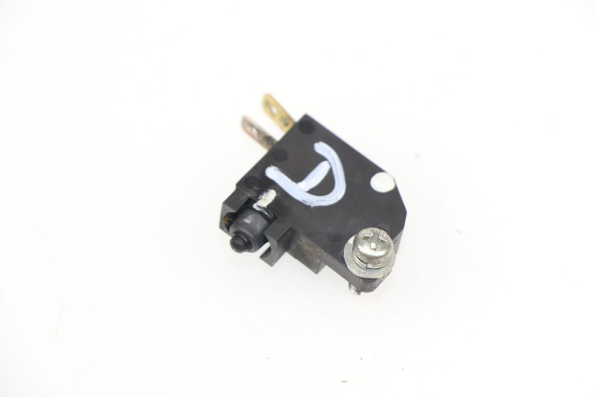 photo de CONTACTOR DE LUZ DE FRENO DERECHO KAWASAKI Z 650 (2016 - 2019) - Vista principal