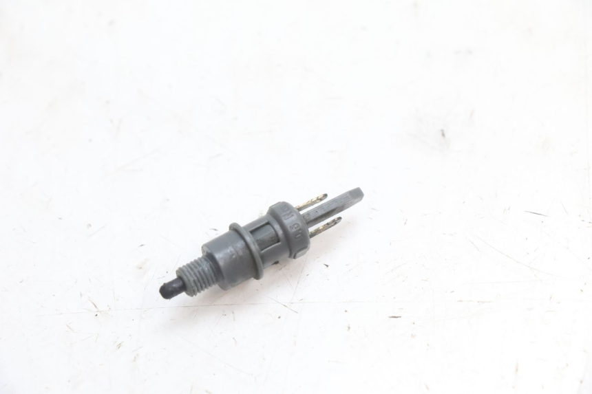 photo de LUZ FRENO INTERRUPTOR DERECHA PIAGGIO ZIP 2T 50 (2009 - 2019) - Vista principal