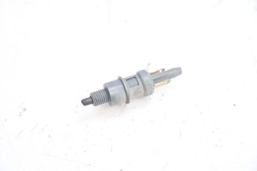 photo de LUZ FRENO INTERRUPTOR DERECHA PIAGGIO ZIP 2T 50 (2009 - 2019) - Detalle de la pieza