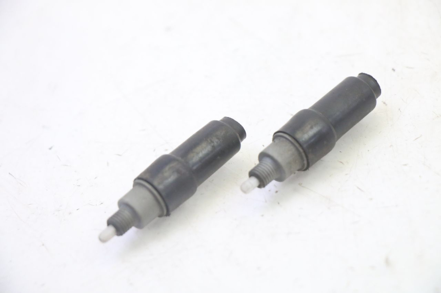 photo de INTERRUPTOR DE LUZ DE FRENO PEUGEOT ELYSTAR 50 (2002 - 2014) - Detalle de la pieza