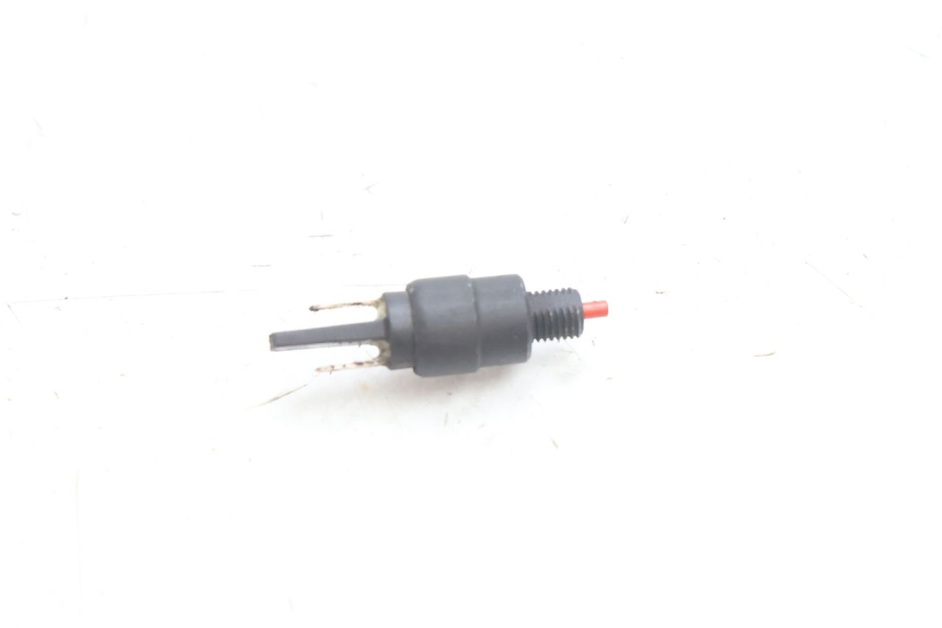 photo de INTERRUPTOR DE LUZ DE FRENO PIAGGIO FLY 2T 50 (2004 - 2017) - Detalle de la pieza