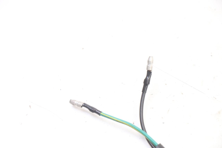 photo de LUZ FRENO INTERRUPTOR IZQUIERDA KYMCO AGILITY 4T 50 (2005 - 2018) - Zoom estado de uso