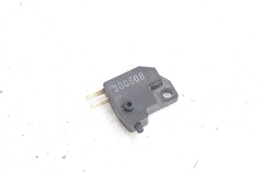 photo de LUZ FRENO INTERRUPTOR IZQUIERDA KYMCO AGILITY CITY 16P 125 (2015 - 2024) - Detalle de la pieza