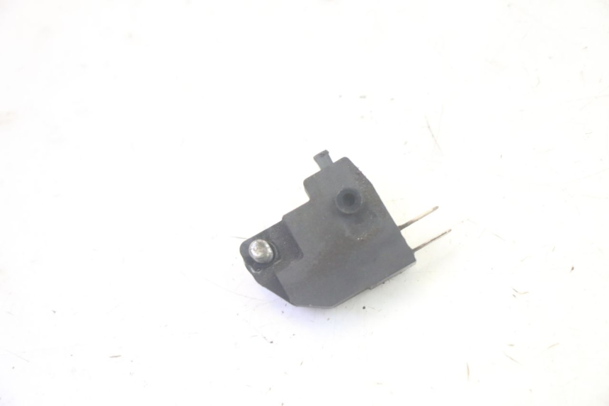 photo de CONTACTOR DE LUZ DE FRENO IZQUIERDO SUZUKI BURGMAN 125 (2007 - 2014) - Zoom estado de uso