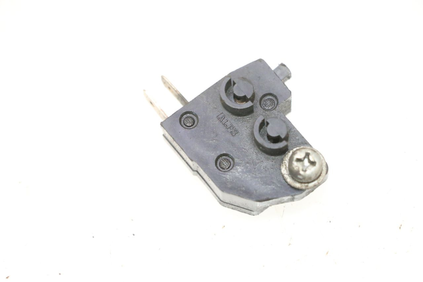photo de CONTACTOR DE LUZ DE FRENO IZQUIERDO SUZUKI BURGMAN 125 (2007 - 2014) - Otra perspectiva