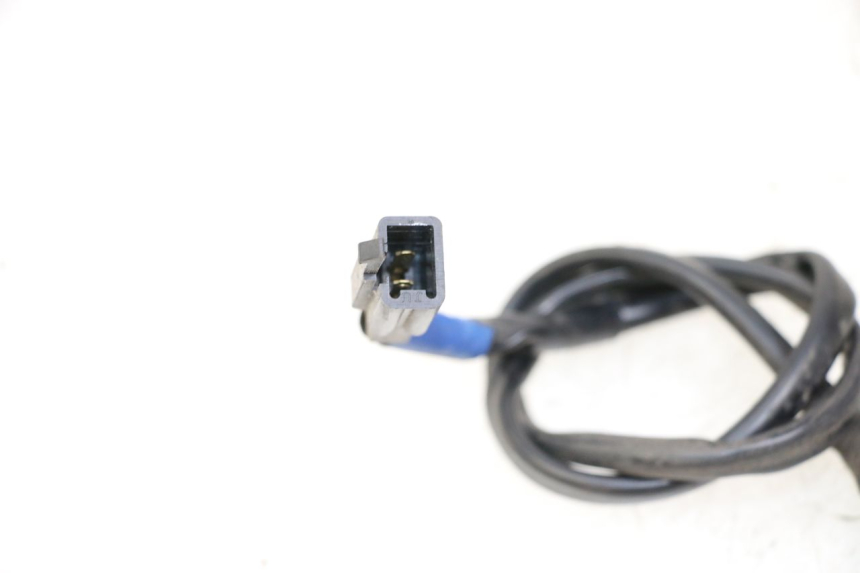 photo de LUZ FRENO INTERRUPTOR IZQUIERDA YAMAHA BW'S BWS 125 (2010 - 2013) - Zoom estado de uso