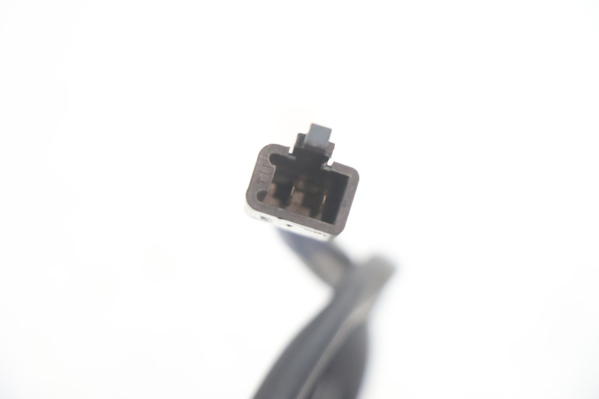 photo de LUZ FRENO INTERRUPTOR IZQUIERDA YAMAHA BW'S BWS 125 (2010 - 2013) - Otra perspectiva