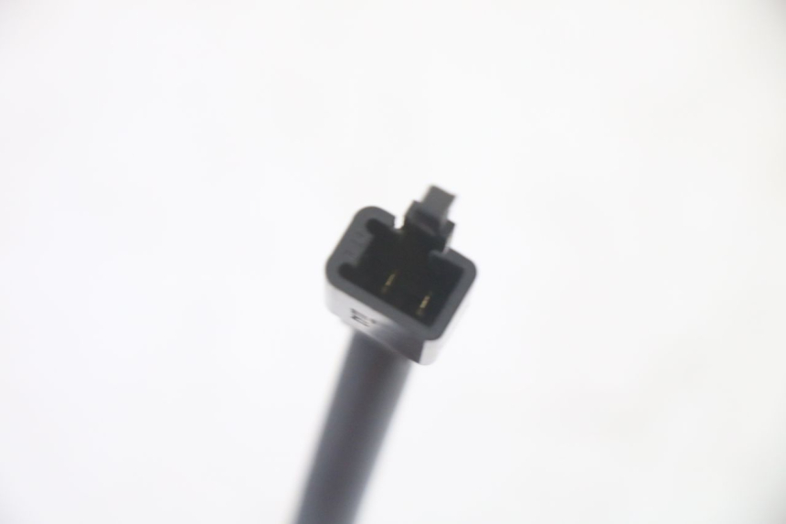 photo de LUZ FRENO INTERRUPTOR IZQUIERDA YAMAHA CYGNUS X INJECTION 125 (2007 - 2013) - Otra perspectiva