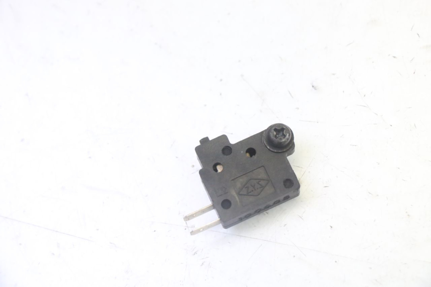 photo de CONTACTOR DE LUZ DE FRENO IZQUIERDO KYMCO DINK STREET 125 (2009 - 2014) - Vista principal